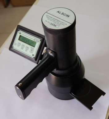 Model α-SCIN Portable Alpha Scintillation Counter